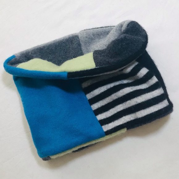 Handmade Cashmere Neck Warmer - Picture 1 of 1